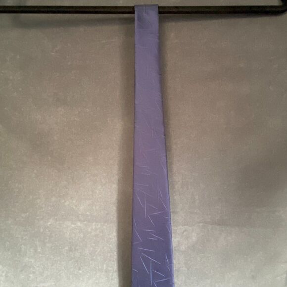 Blue 100% Silk Handmade Geometric Jacquard Tie - Picture 5 of 11